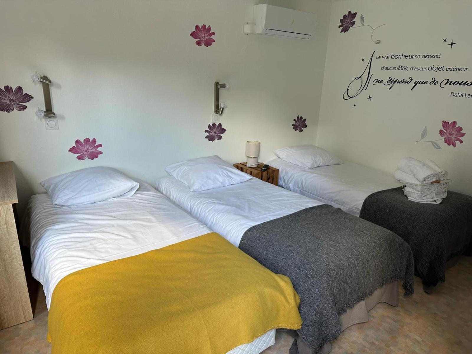 Du Cote De Chez Sam Hotel Andelaroche Exterior foto